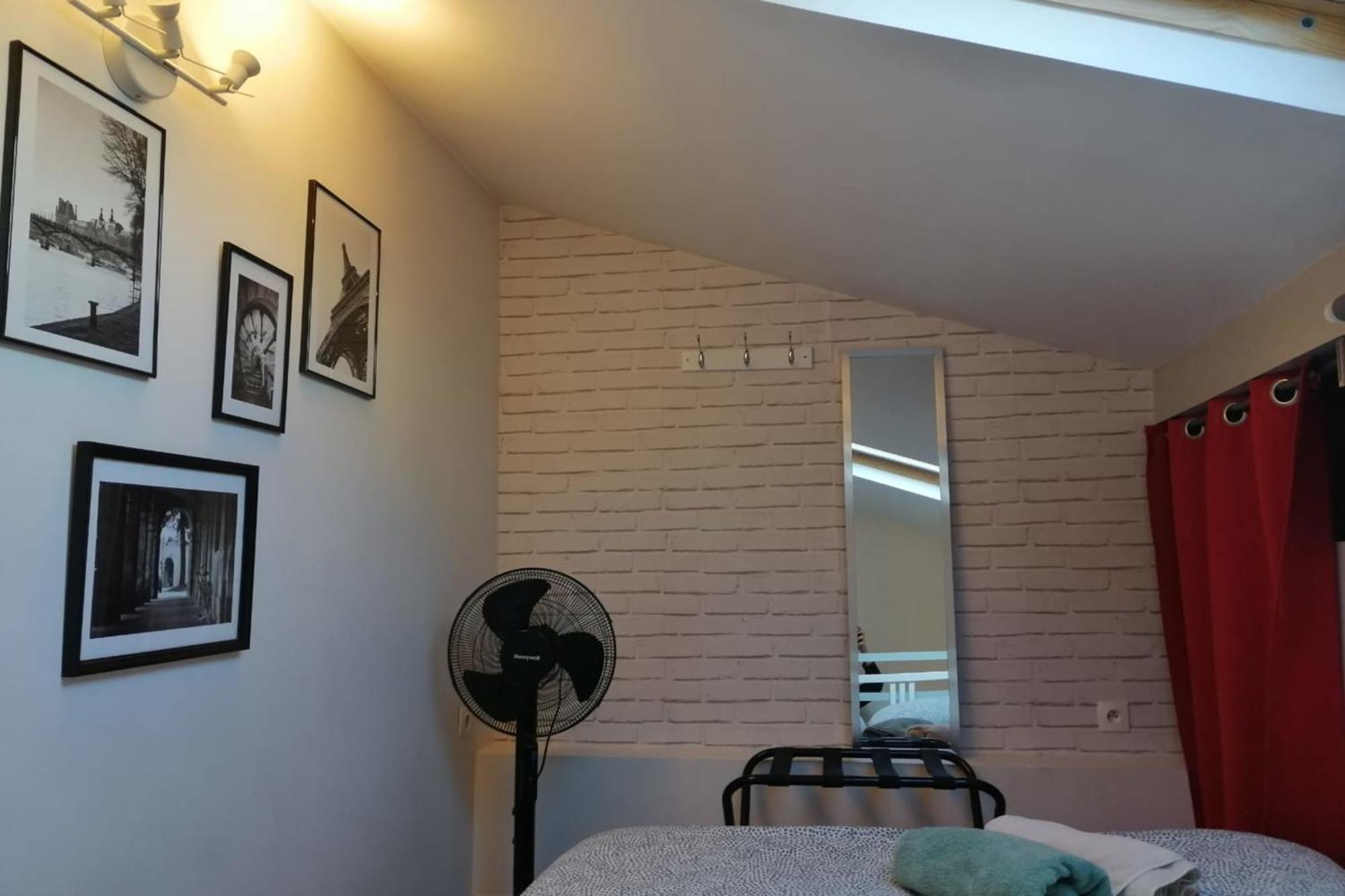 Appartement Cosy studio avec grande terrasse de 25 m2 à Romainville Extérieur photo